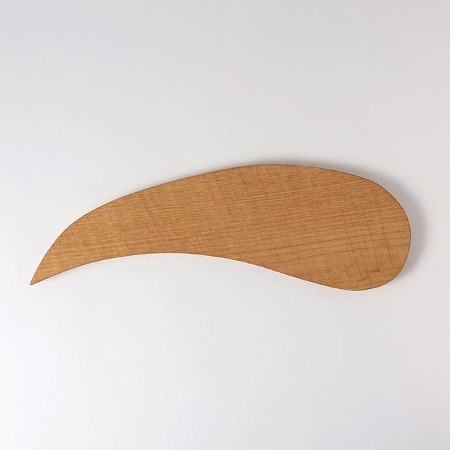 今池七重　変形クリの木皿自然色先細