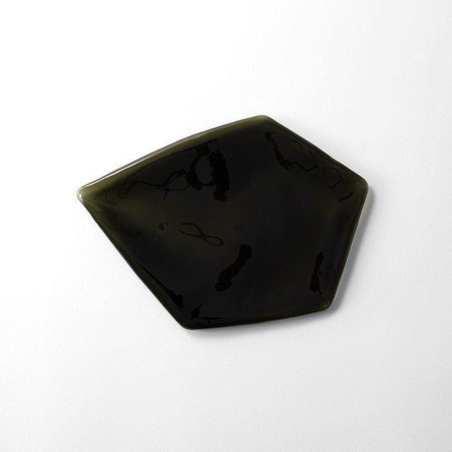 ガラス変形プレート氷紋 カーボンブラック