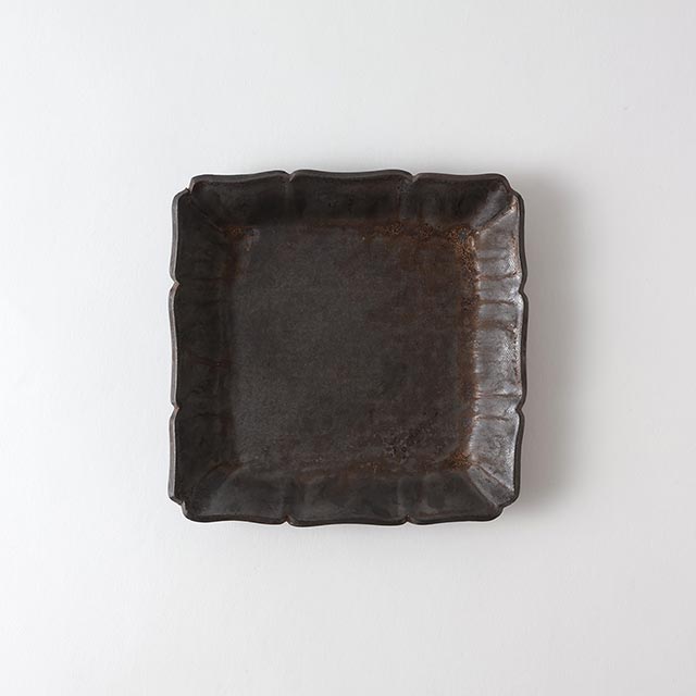 堂本正樹 黒錆スクエア皿 15.5