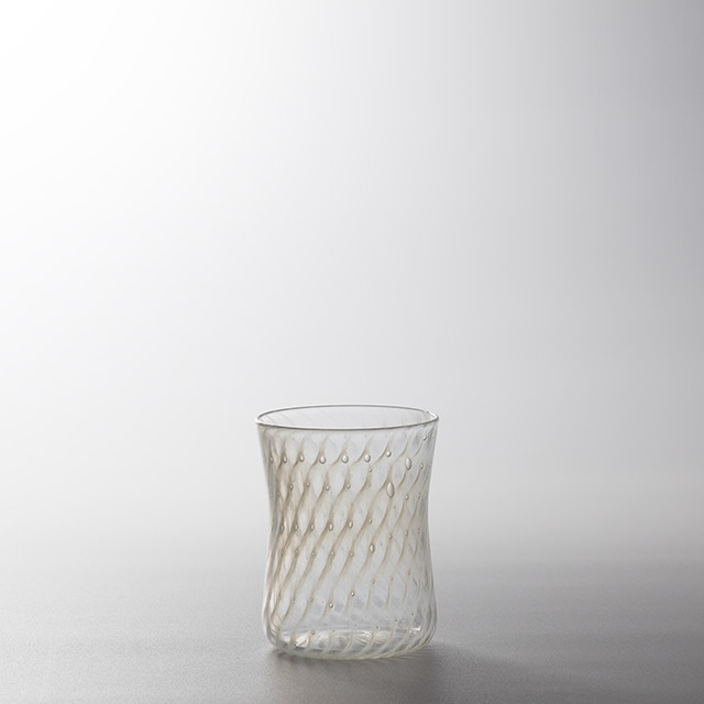 えむに　白ななめライングラス