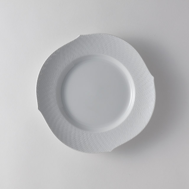 マイセン(波のたわむれ)白プレート22.5cm