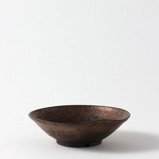 後河内隆継 平碗黒地金