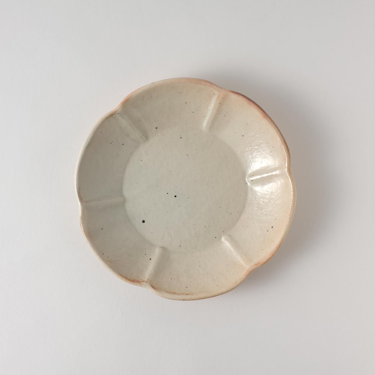 鉄散 輪花浅鉢ベージュ6花