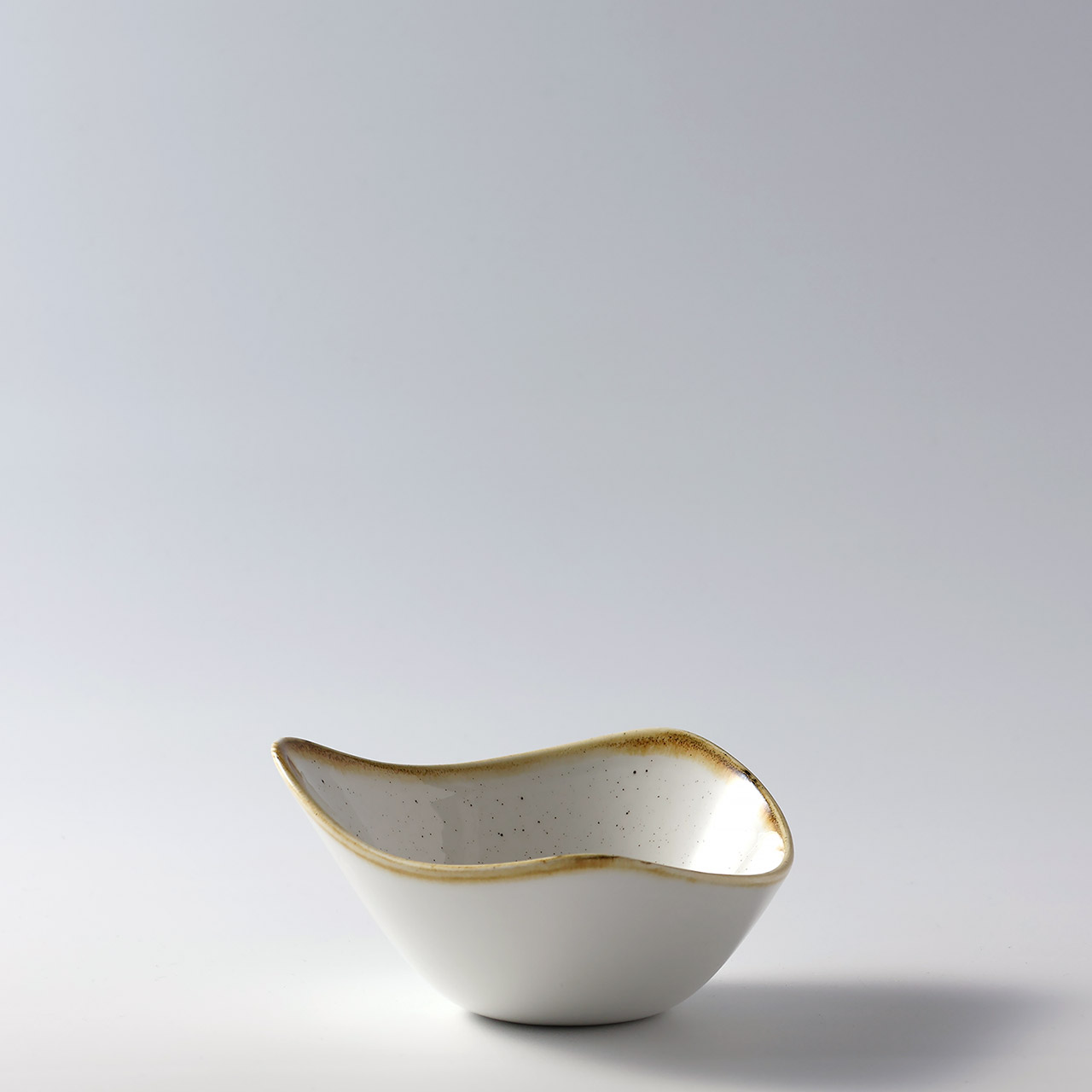 ロータスホワイトボール