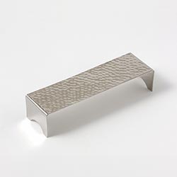 ステンレス　槌目高台盛皿