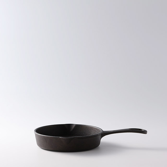 鉄スキレット Heavies丸 18cm