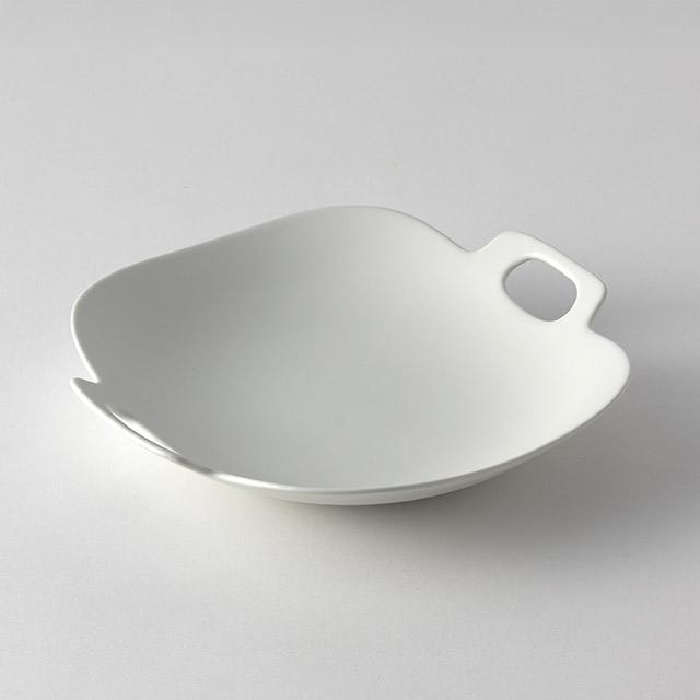 Y.iihoshi ボンボヤージュプレート白(M)