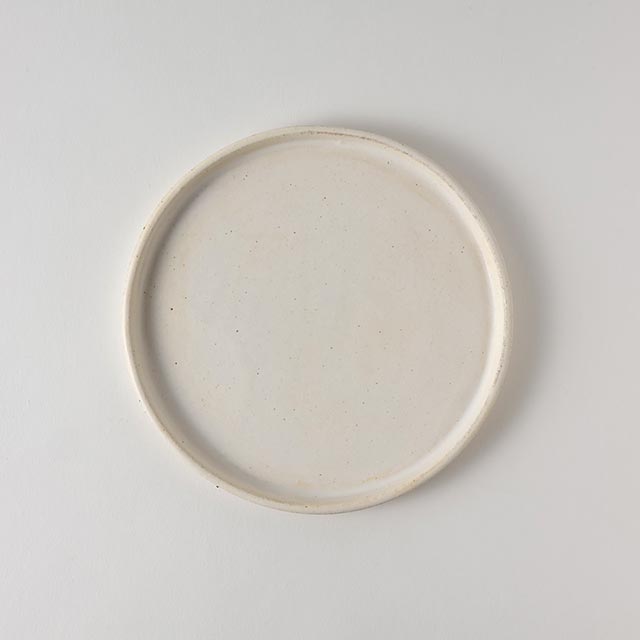 瀬川辰馬　オフホワイト18cmプレート