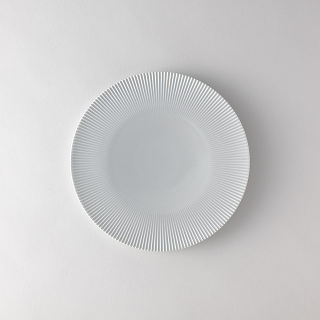 李荘窯　しのぎ白丸皿24.5cm
