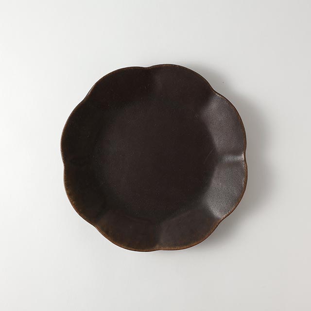 錆釉　輪花皿　22cm