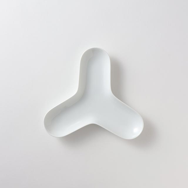 Kita白変形プレートM