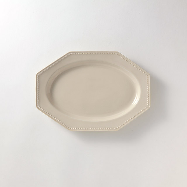 リムプチドット八角長プレート 27cmベージュ