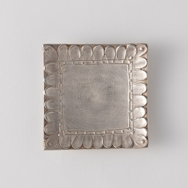 銀彩スクエア皿10.5