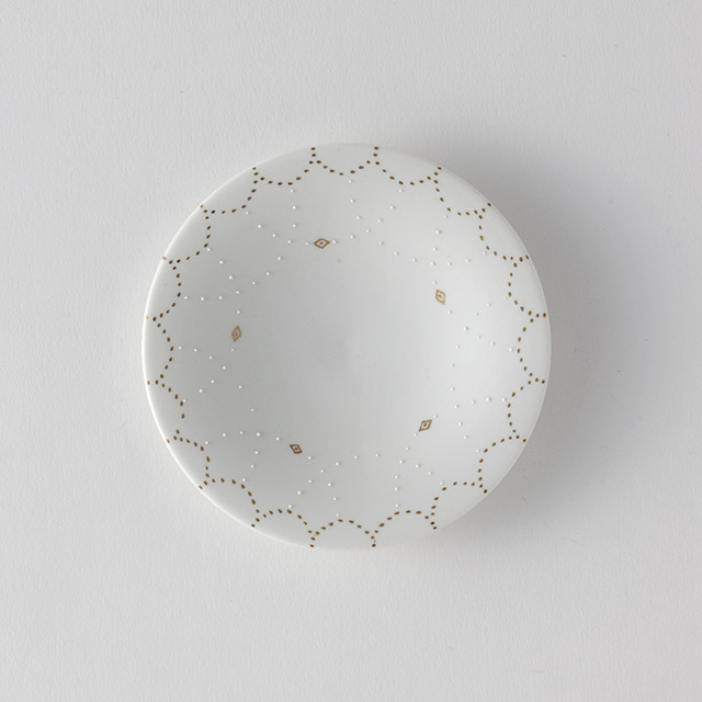 SIONE 白・金 丸皿 9.5ドット