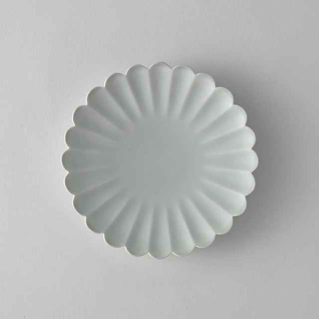 三川内焼白フリルプレート15.5cm