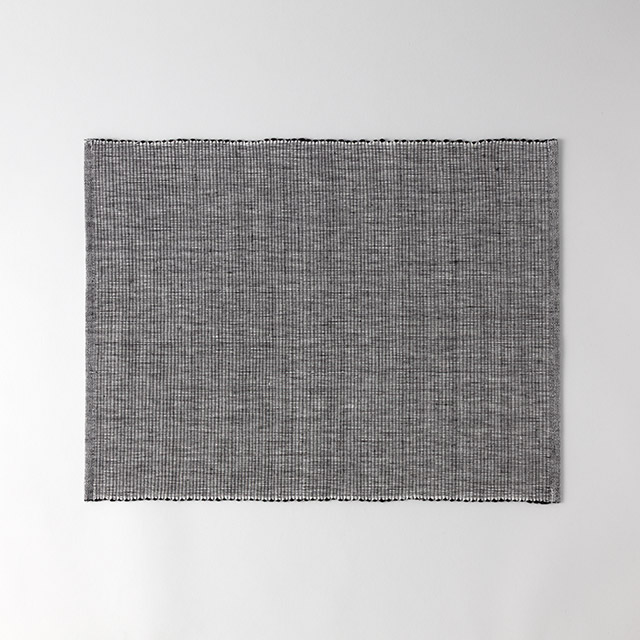 West Elm 黒グレーランチョンマット