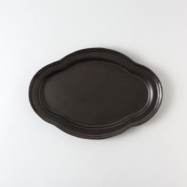 音喜多美歩 鉄釉木瓜プレート