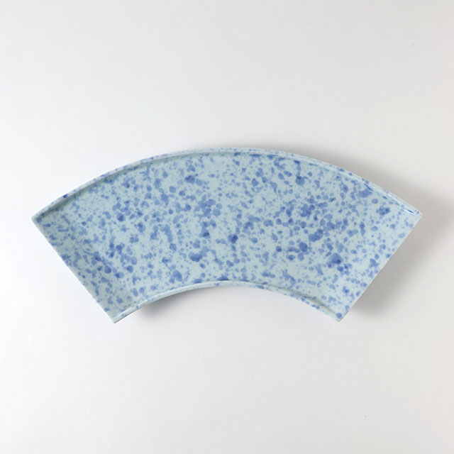 扇形皿 紺ドット