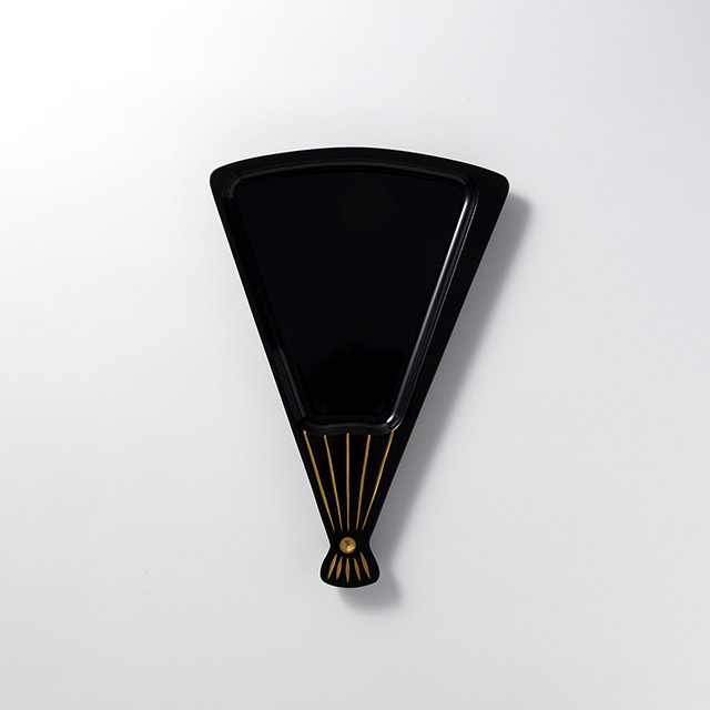 山田平安堂 扇面皿 黒/金