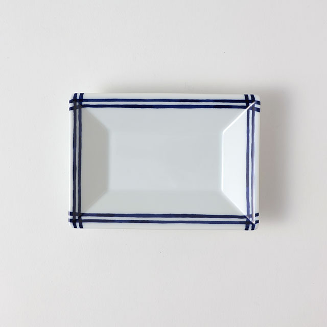 st-010　長角皿　紺ライン