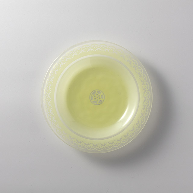 ガラス皿　黄色レース模様