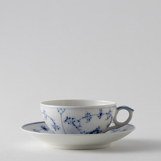 ロイヤルコペンハーゲン ブルーフルーテッド プレイン ティC/S