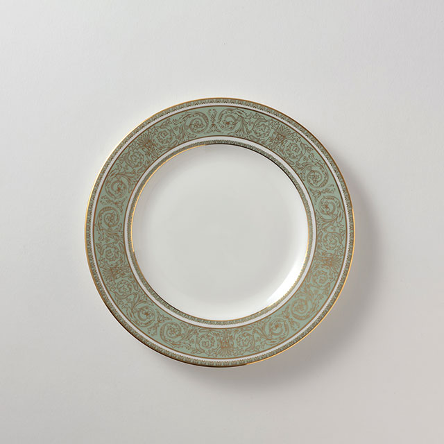 ロイヤルドルトン　ルネ　17cm皿