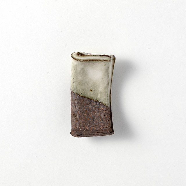 箸置 信楽焼 茶グレー