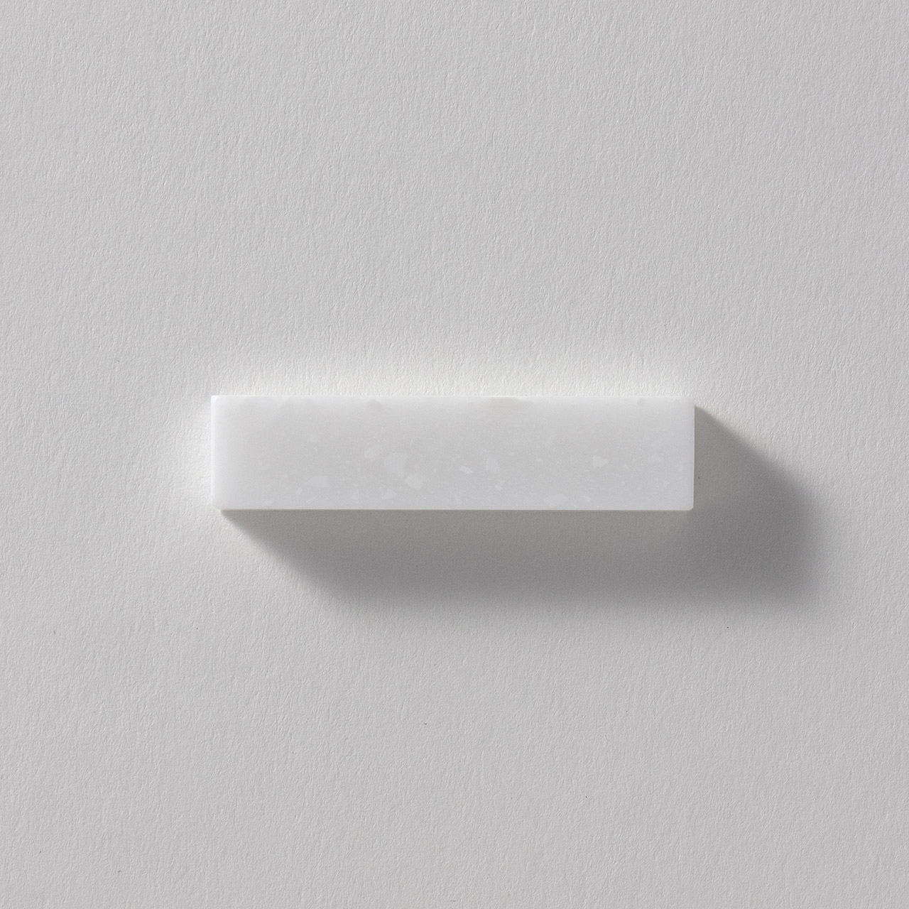 箸置き　人工大理石　白＆白粒