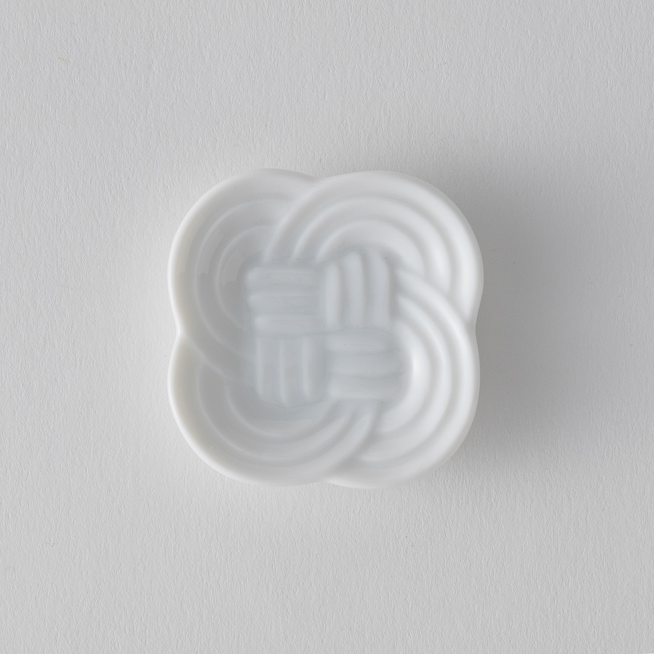 結び箸置き　ホワイト