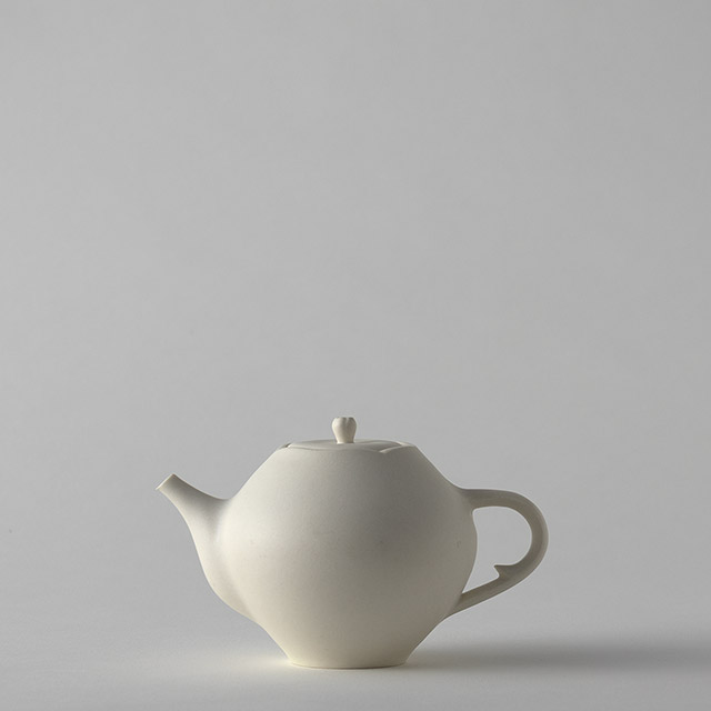 生嶋花 後手急須 白