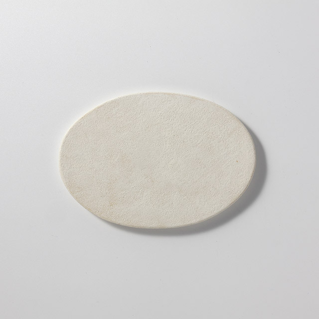 石原ゆきえ　楕円皿（白化粧）