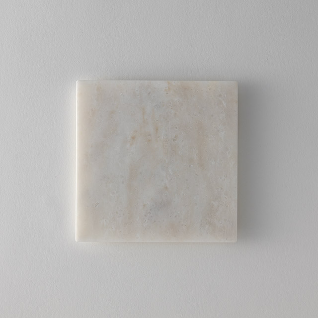 人工大理石正方形皿 白&ベージュ 13.5cm