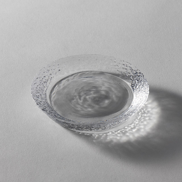 ソモ 丸ガラスプレート 9cm クリア