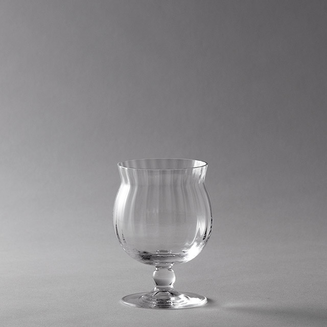 小ぶりな脚付きガラス HOK