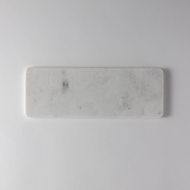 マーブル　サービングボード　28×10　ホワイト