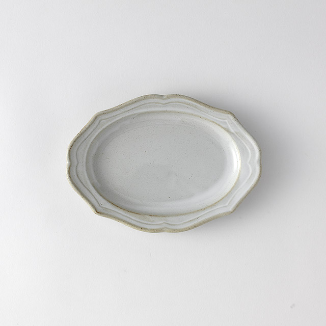 レリーフ縁取りオーバルプレート　白　美濃焼