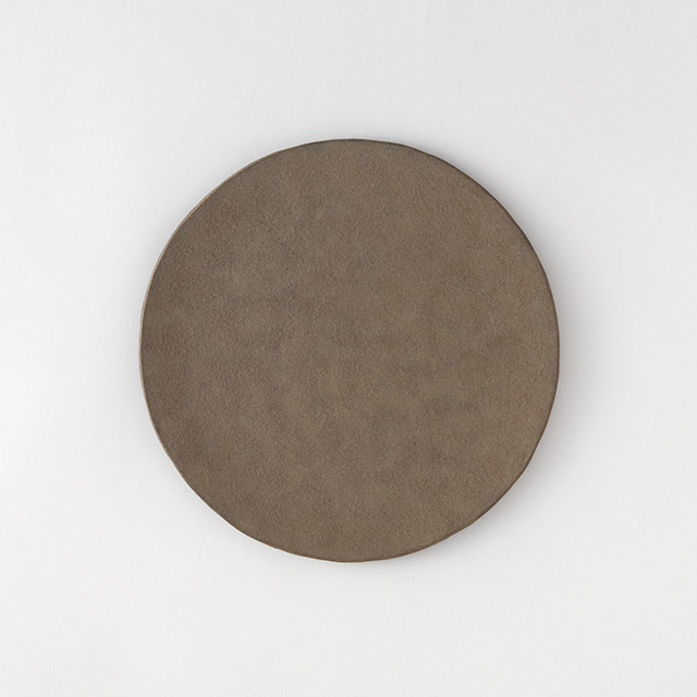 鈴木智子　19cm皿（錆色化粧）