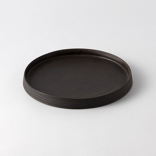 高野友美 黒焼き締め切立プレート 中