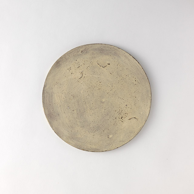 二階堂明弘 焼き締めタタラ丸皿25cm