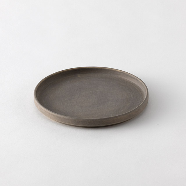 児玉修治 切立プレート ベージュ 15.5cm