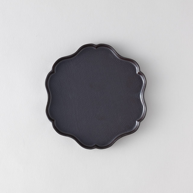 たたら輪花中皿16cm 黒