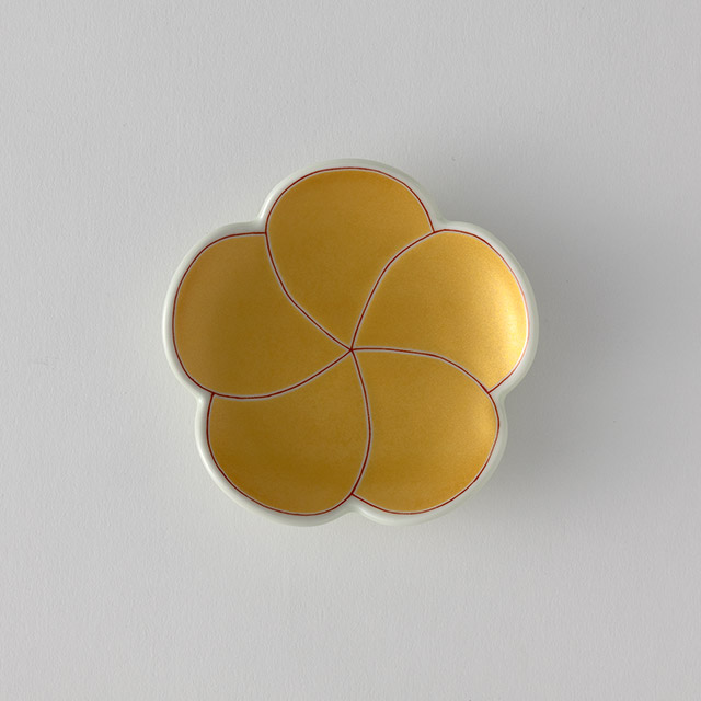 有田焼 捻り梅形9cm皿 錦金彩