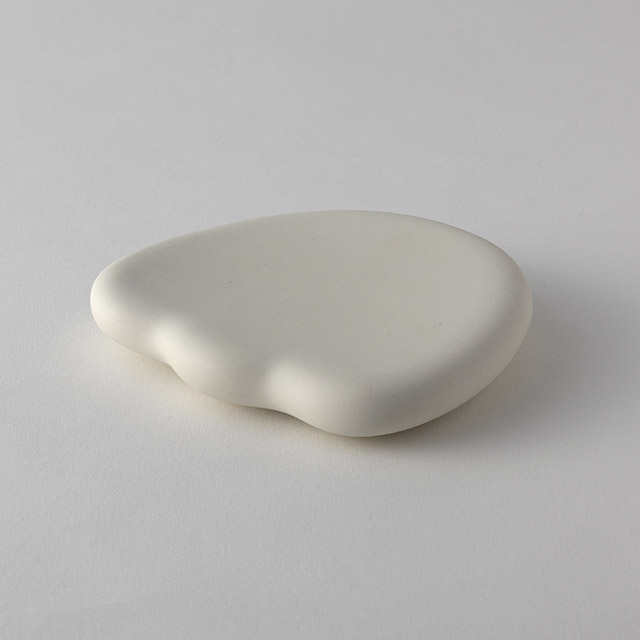 打田翠　白磁焼締プレート　hand