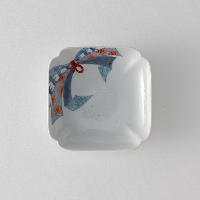 角切四方皿　梅結び　11cm