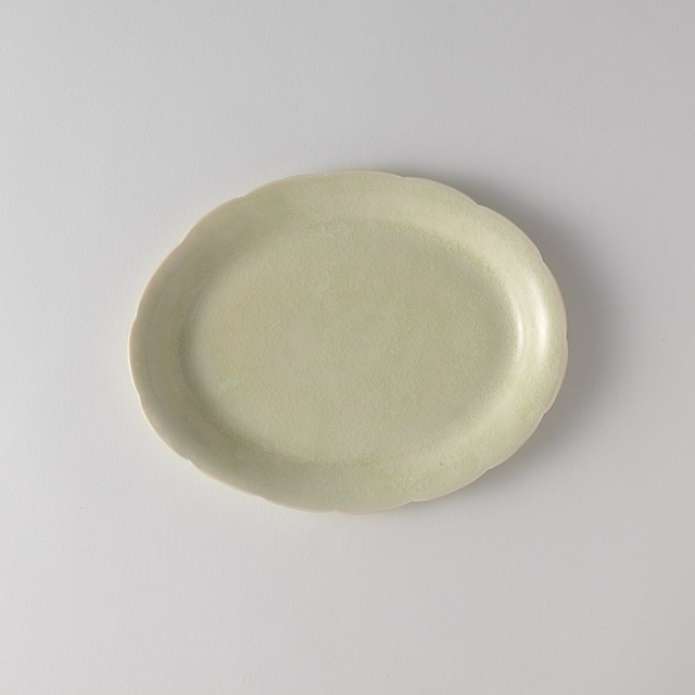 イワオトナリテ オーバルプレート23cm 薄緑