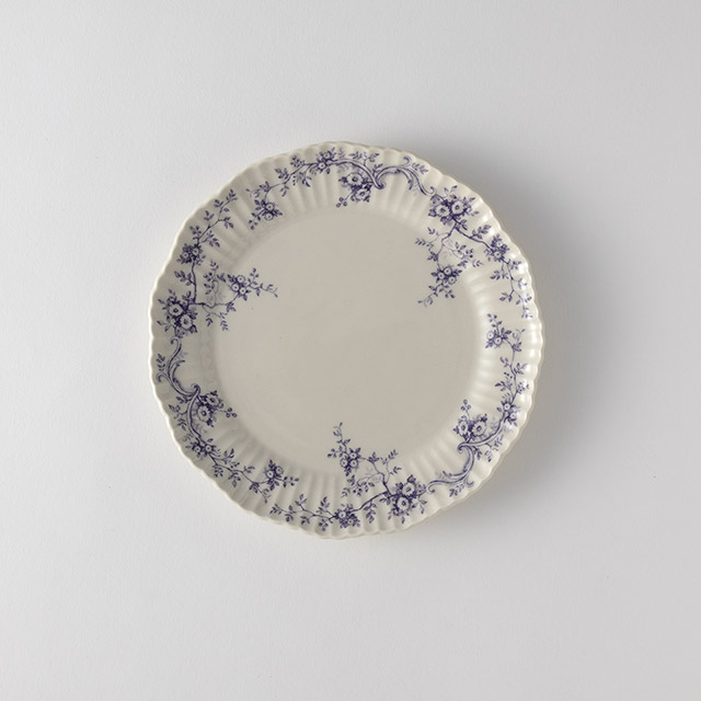 オードリー ラウンドプレート20cm ラベンダー