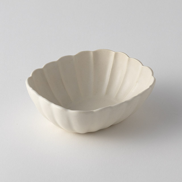 中坊優香　輪花角小鉢