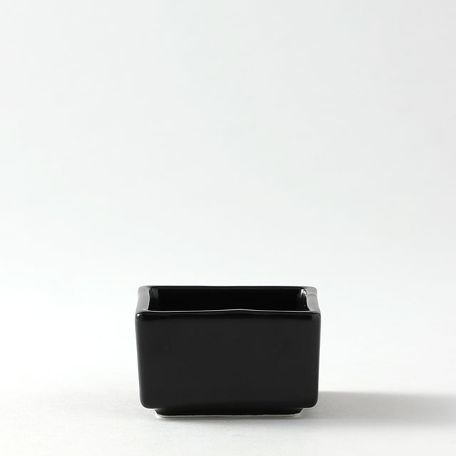 LJ　黒の角皿（キューブ）6×6