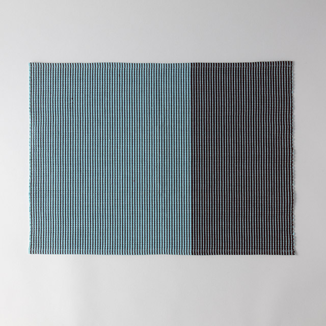 Cr ランチョンマット ブルー/茶ライン